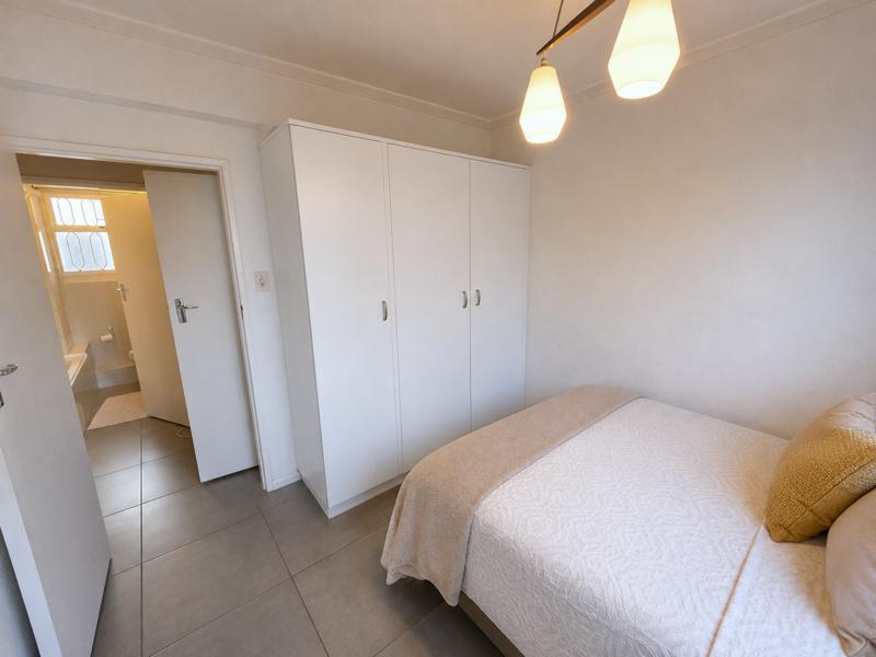 2 Bedroom Property for Sale in Sea Point Western Cape
